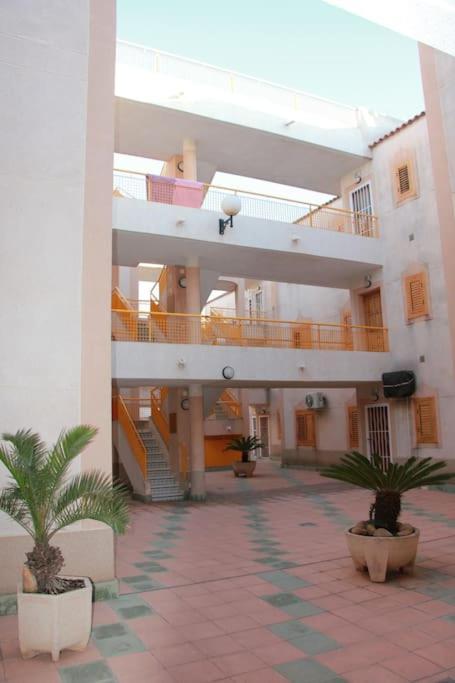Tesoro Del Eden Appartement Torrevieja Buitenkant foto